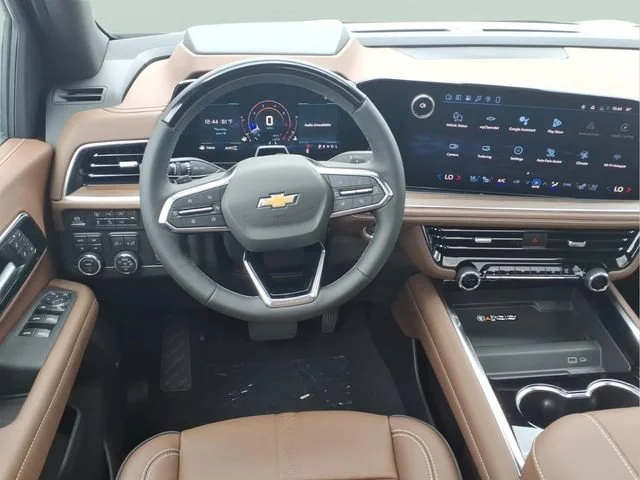 New 2026 Polar White Tricoat Chevrolet High Country image 4