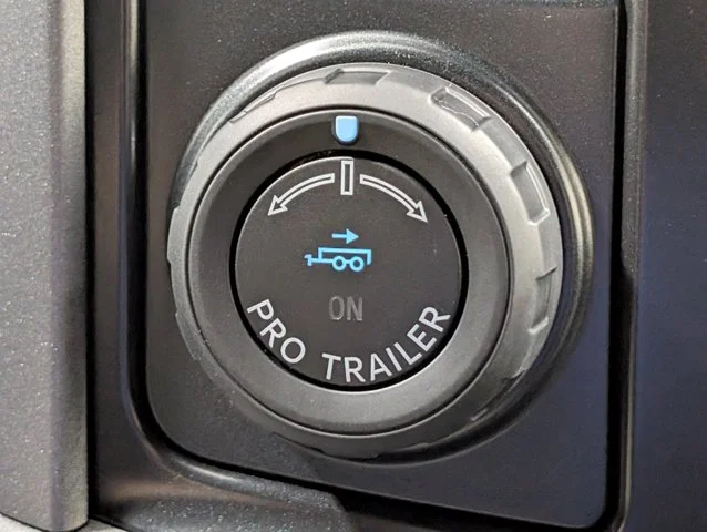 New 2026 Agate Black Metallic Ford XLT image 41