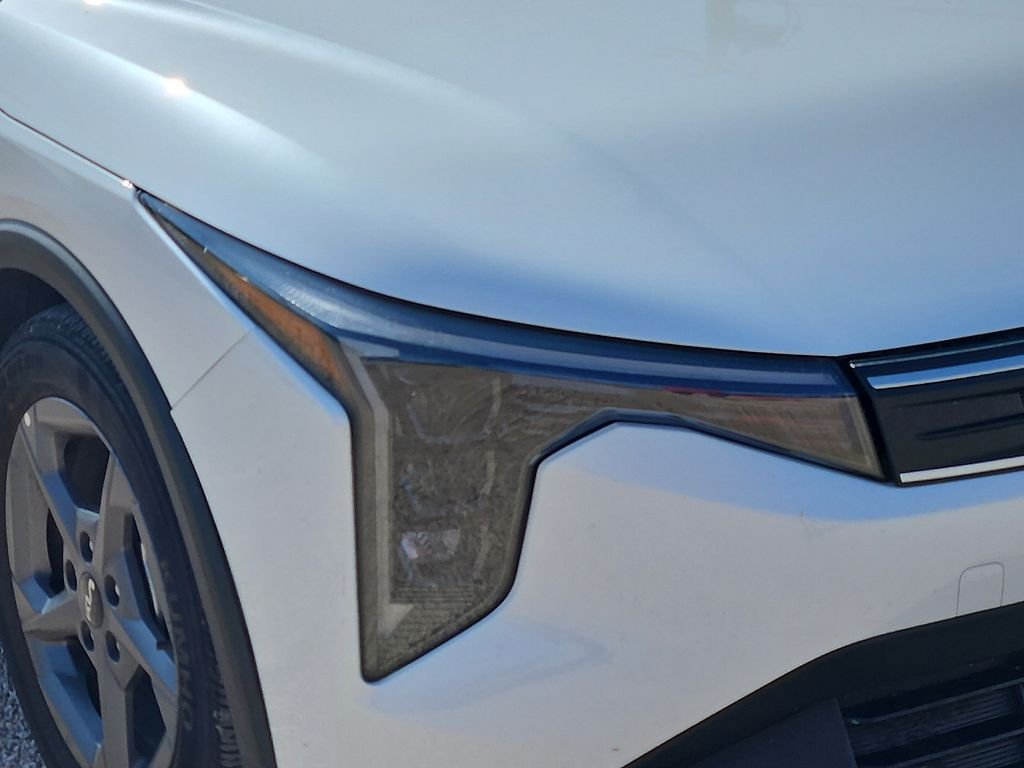 2025 Kia K4 LXS - Photo 8