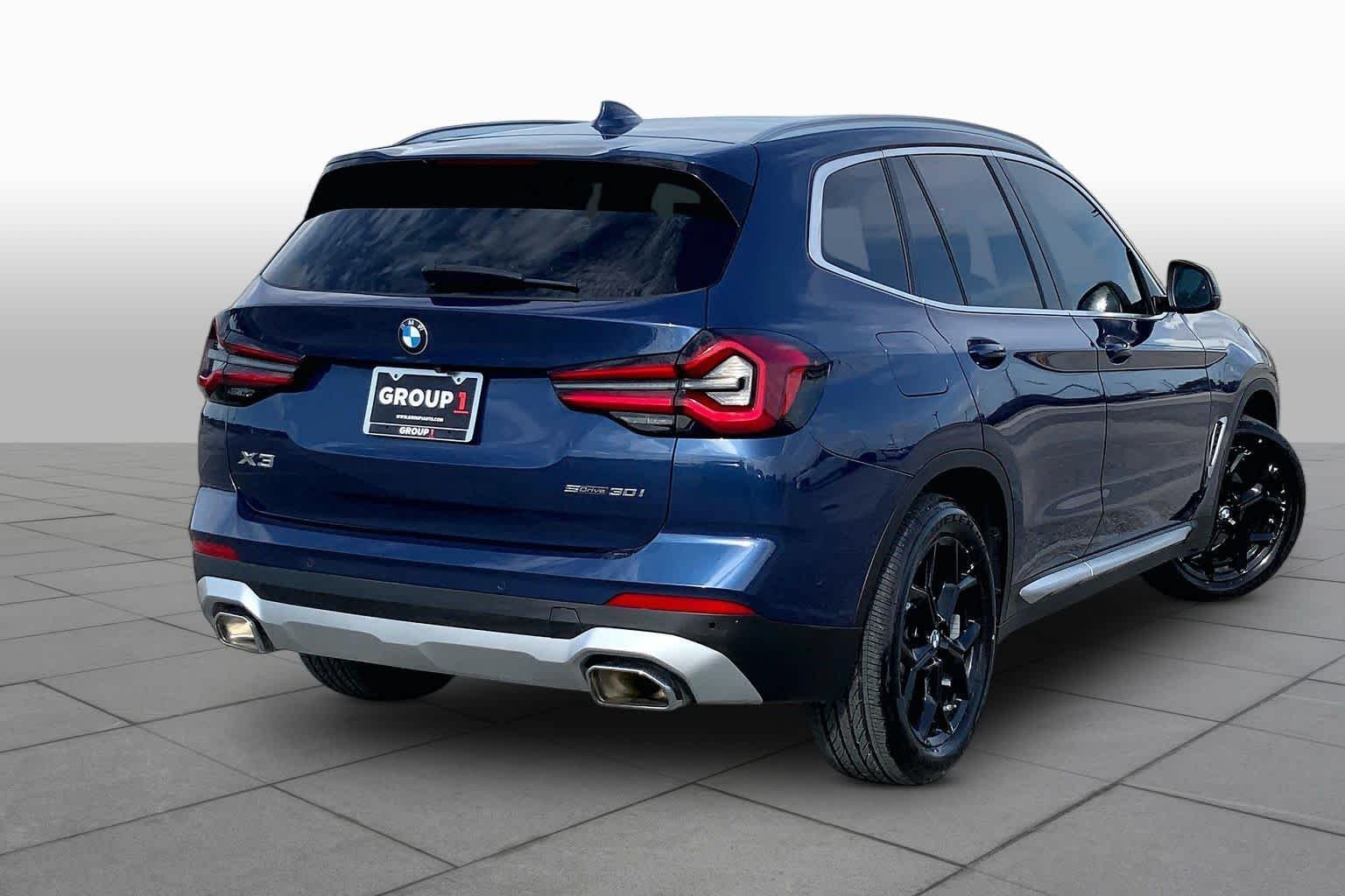 Used 2023 Phytonic Blue Metallic BMW sDrive30i image 13