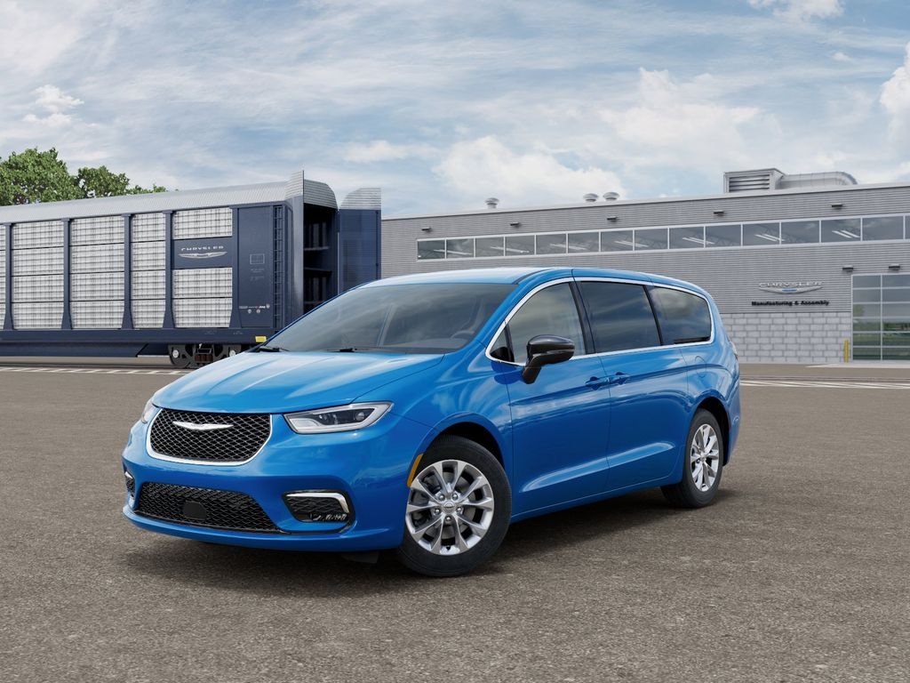 2026 Chrysler Pacifica Select AWD's photo