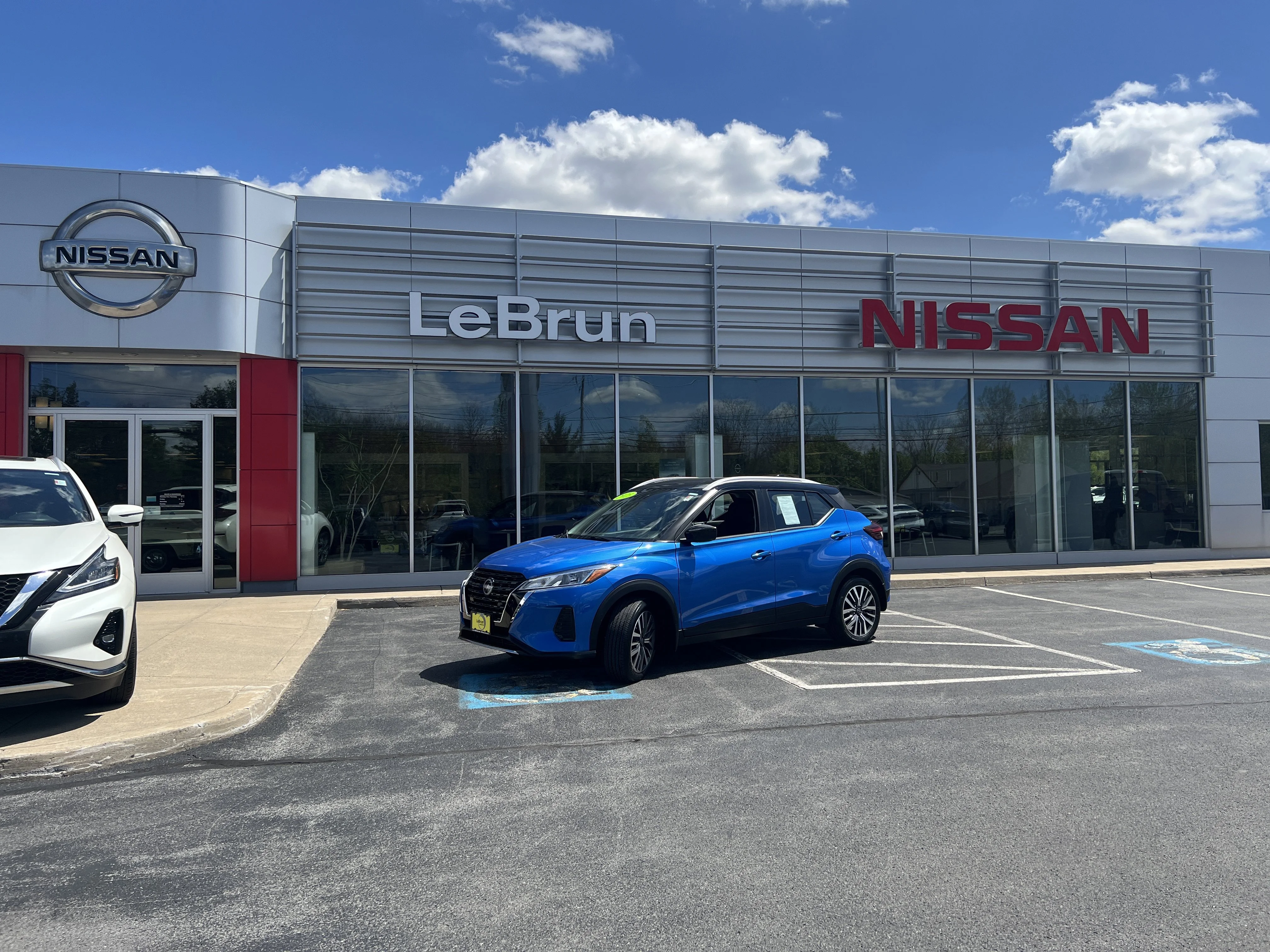 2023 Nissan Kicks 1.6 SV's photo