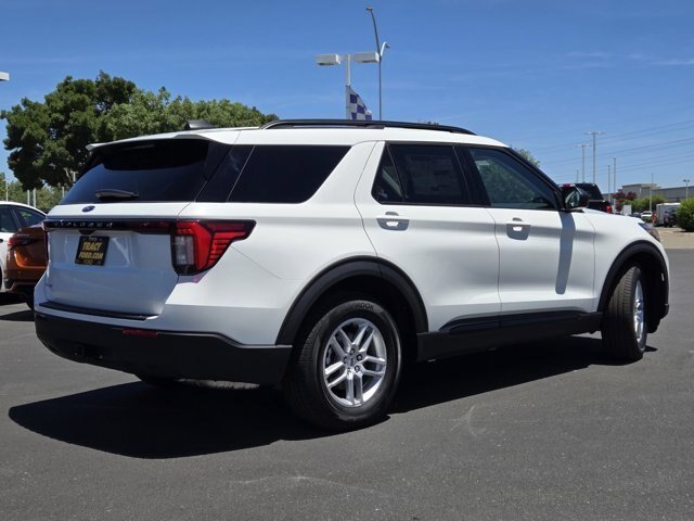 New 2026 Star White Metallic Tri-Coat Ford Active image 4