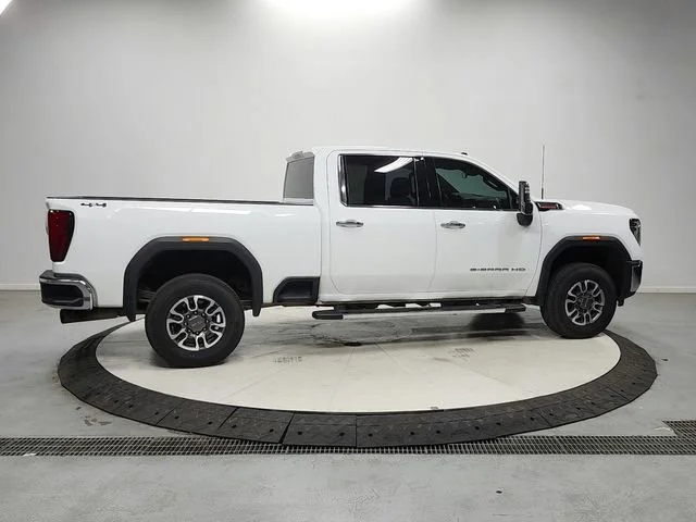 Used 2025 Summit White GMC SLT image 8