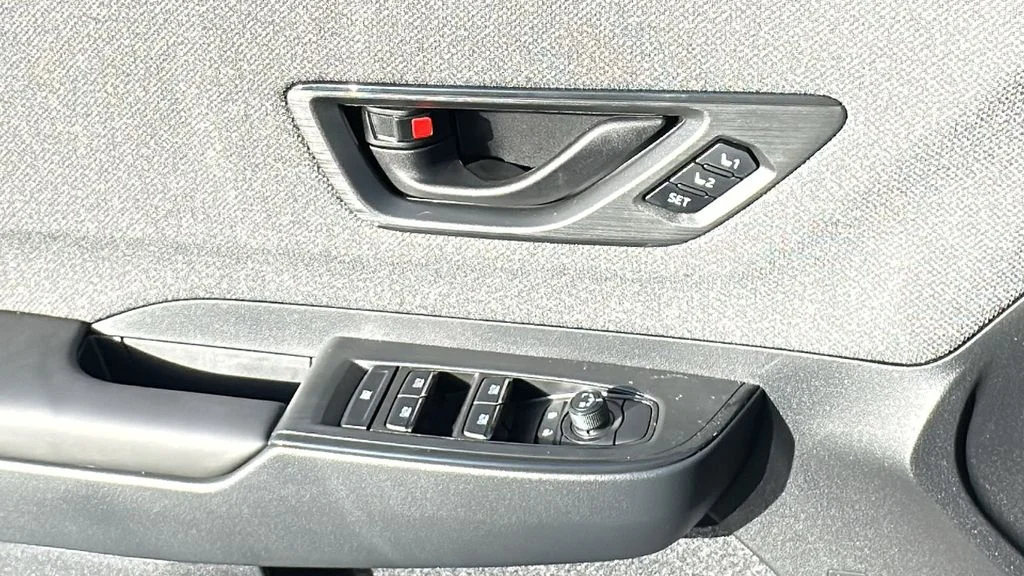 2026 Subaru Outback Limited - Photo 22