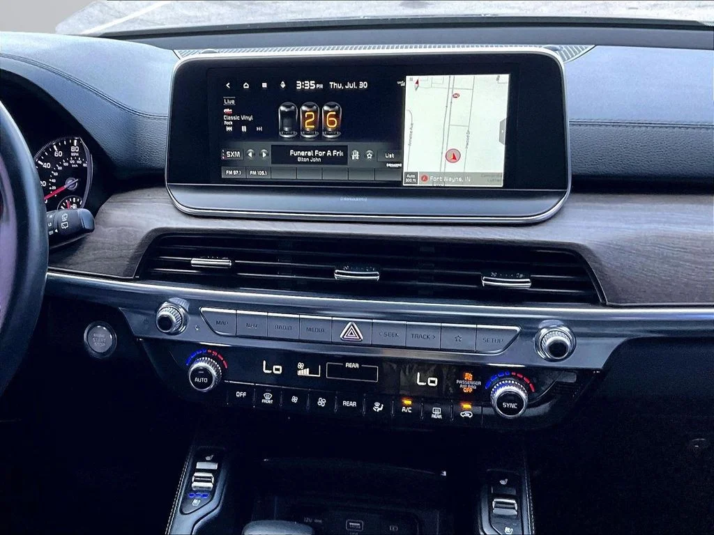 Used 2022 Green Kia EX image 7