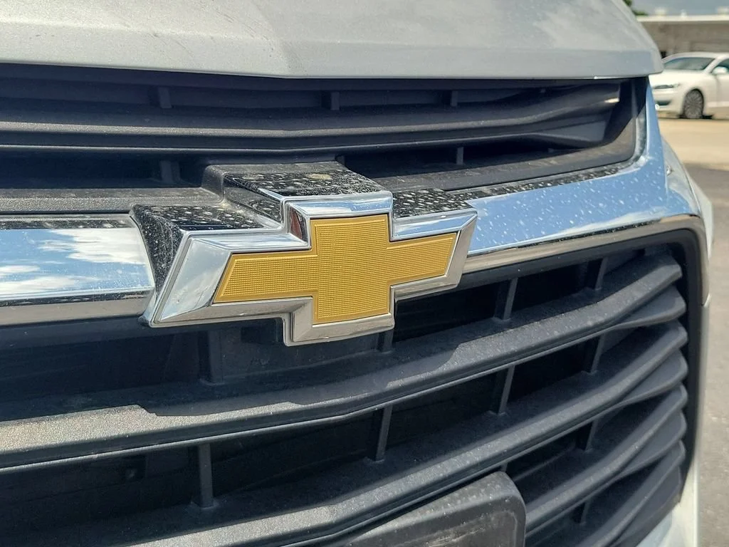 Certified Used 2021 SILVER ICE METALLIC Chevrolet LT image 31