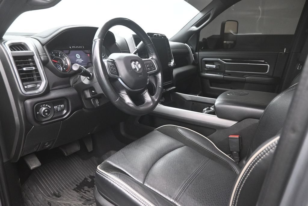 Used 2022 Silver Ram Laramie image 19