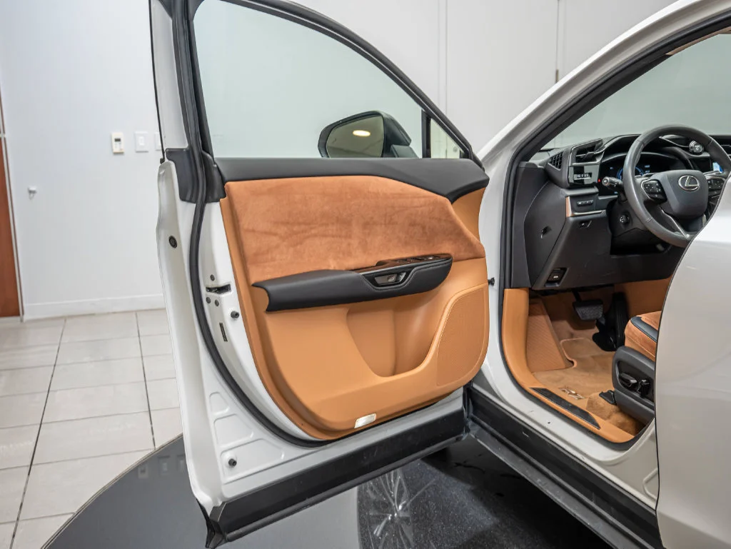 Used 2023 EMINENT WHITE PEARL Lexus 450e Luxury image 25
