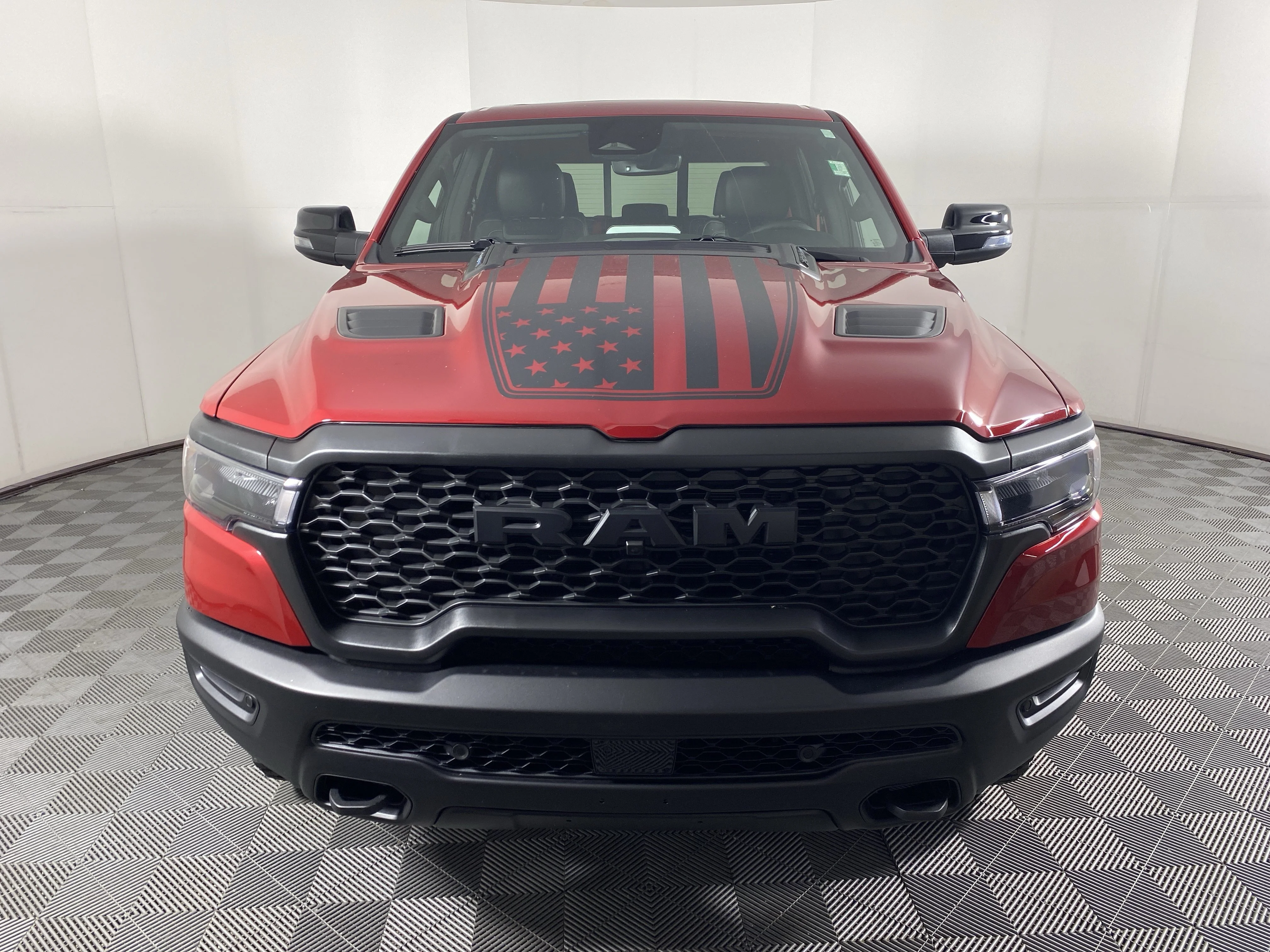 New 2026 Molten Red Pearl-Coat Exterior Paint RAM Rebel image 13