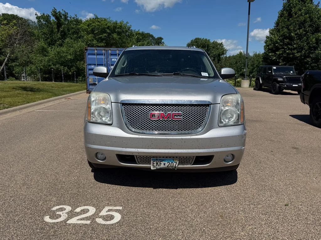 Used 2012 GMC Yukon XL Denali with VIN 1GKS2MEF2CR275364 for sale in Coon Rapids, Minnesota
