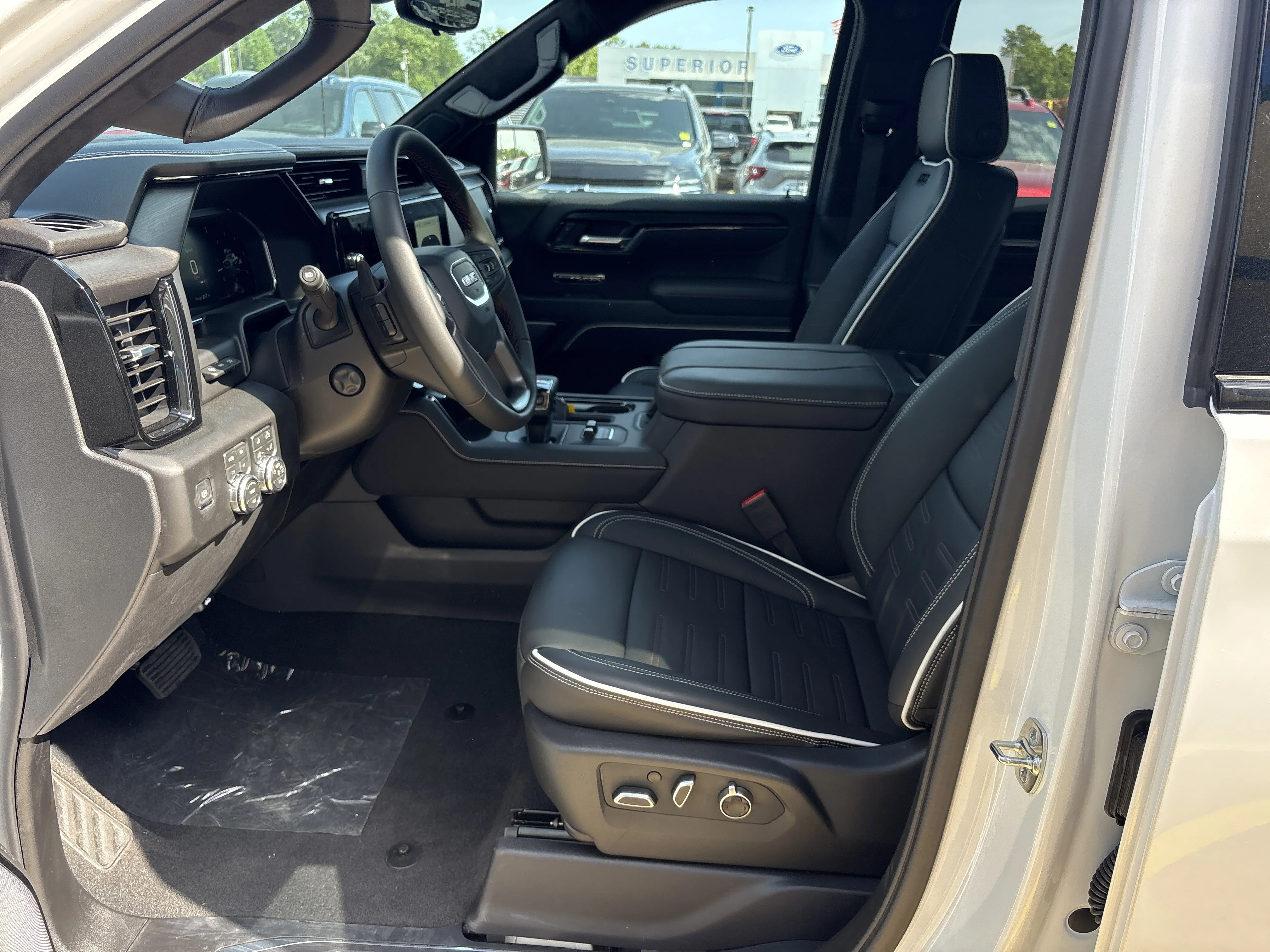 New 2026 Summit White GMC AT4X image 15