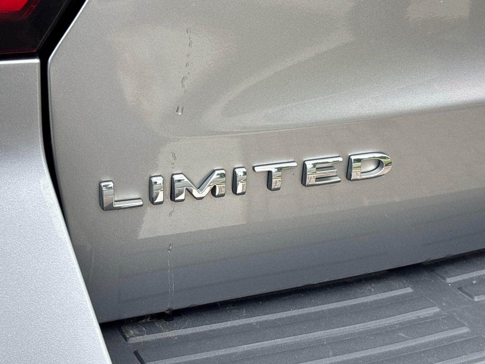 Used 2024 Iconic Silver Ford Limited image 10