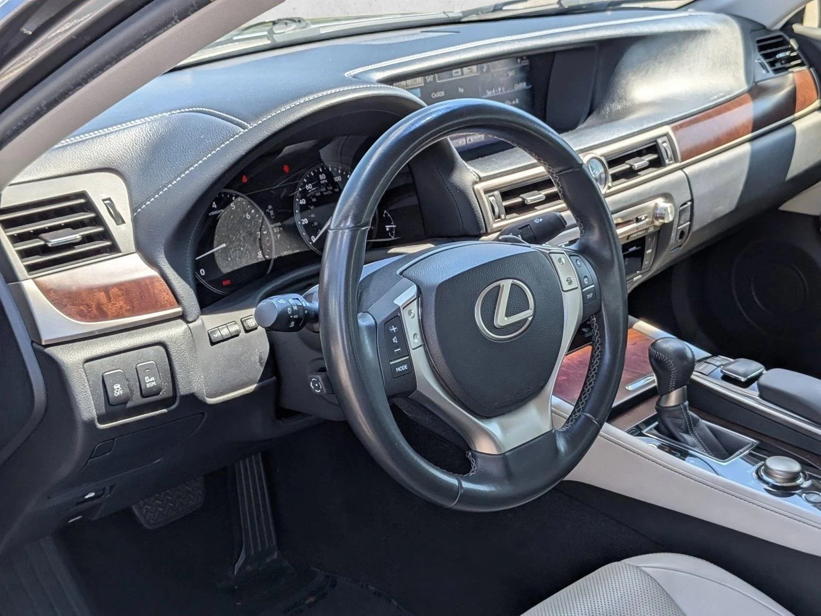 Used 2014 Nebula Gray Pearl Lexus  image 9