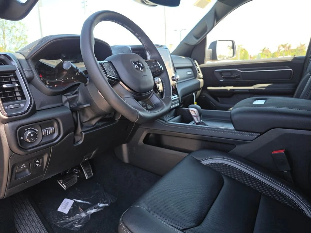 New 2026 Diamond Black Crystal Pearl-Coat Exterior Paint RAM RHO image 13