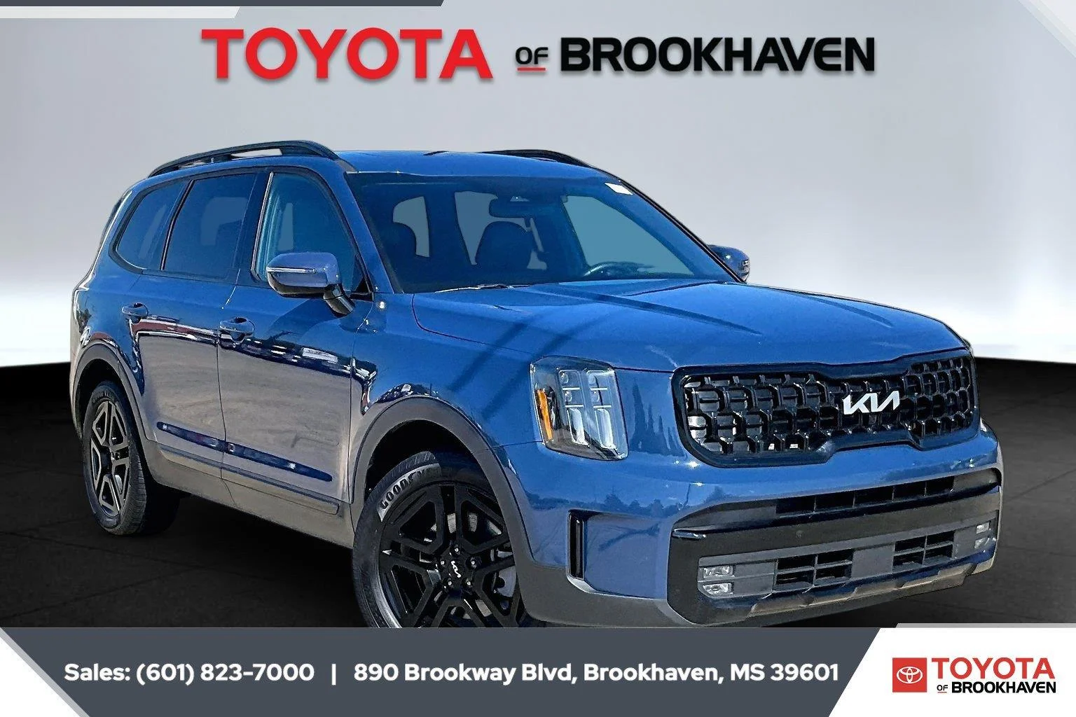 Used 2024 Midnight Lake Blue Kia SX X-Line image 1