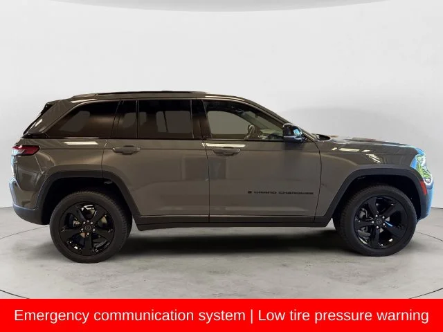 New 2027 Gray Jeep Limited image 6