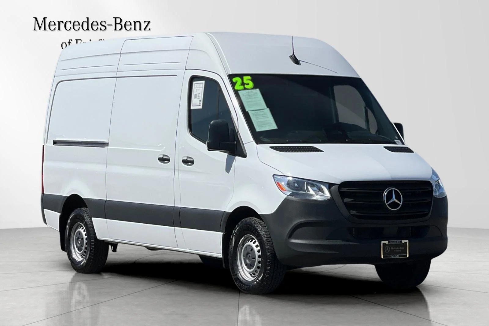 Used 2025 White Mercedes-Benz Cargo 144 WB image 8