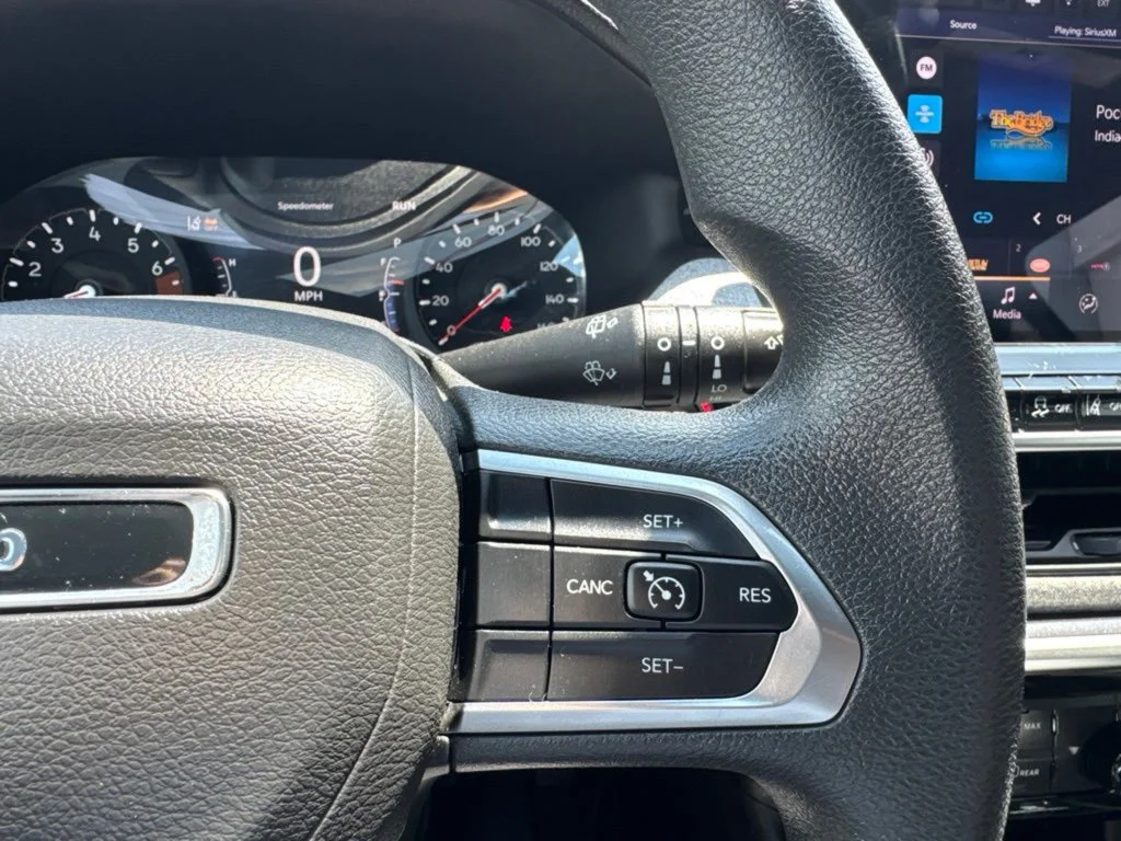 Used 2024 Baltic Gray Metallic Clearcoat Jeep Sport image 17