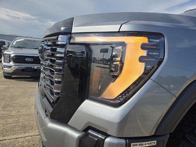 Used 2025 Sterling Metallic GMC Denali Ultimate image 10