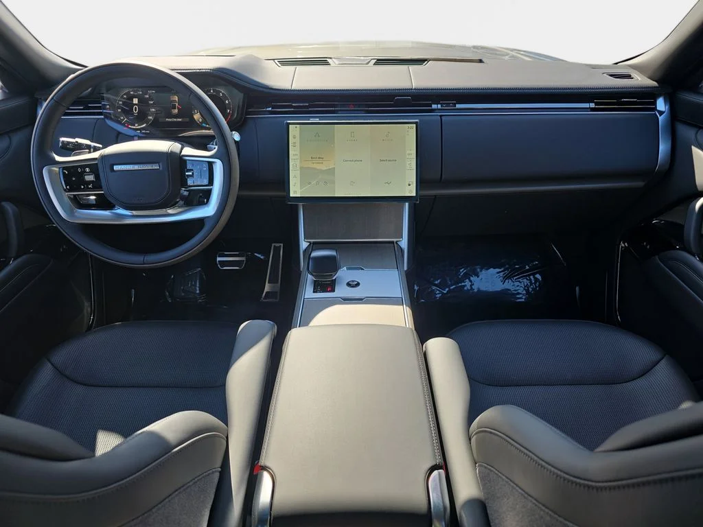 New 2026 Flux Silver Ultra Mettalic Gloss LAND ROVER SV Signature Suite image 9