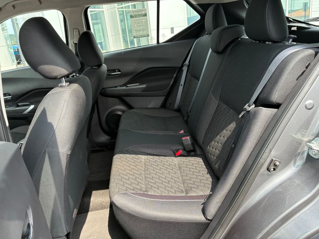 Used 2023 Gray Nissan SV image 18