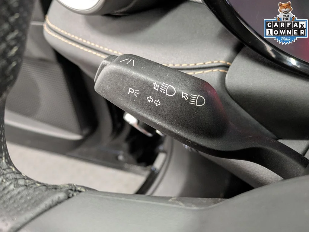 Used 2025 Black Alfa Romeo  image 17