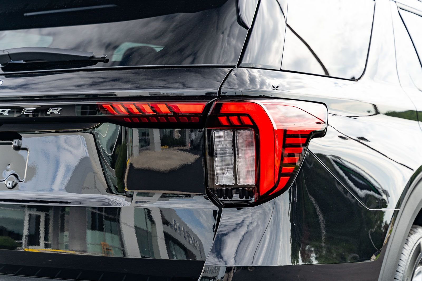 New 2026 Agate Black Metallic Ford Active image 11