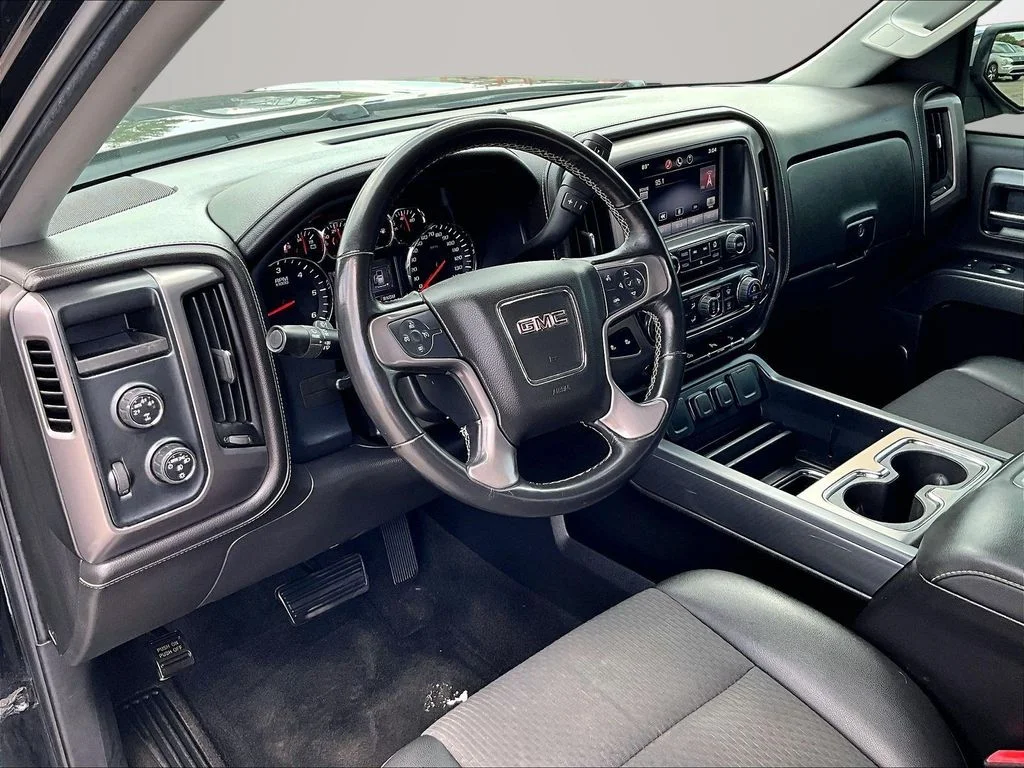 Used 2015 Black GMC SLE image 15