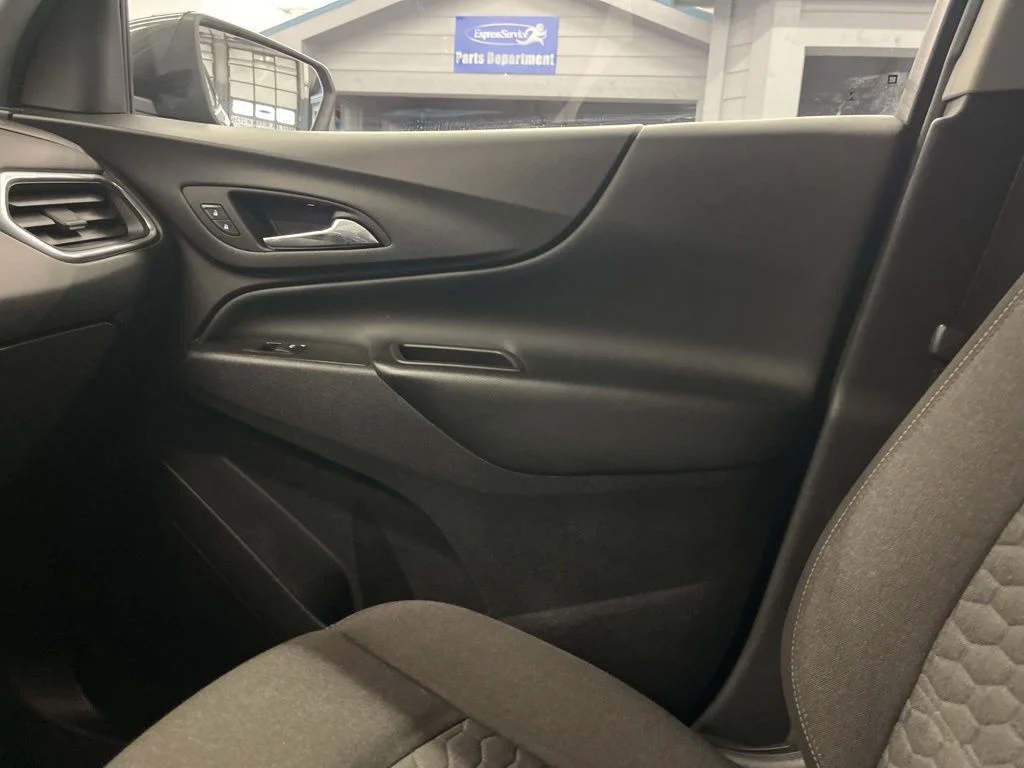2021 Chevrolet Equinox LT - Photo 16