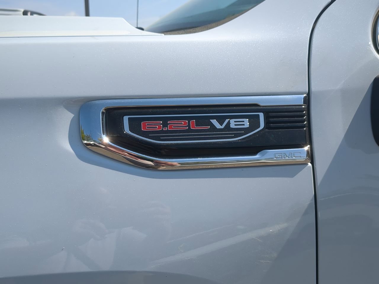 New 2026 Glacier White Tricoat GMC Denali image 33