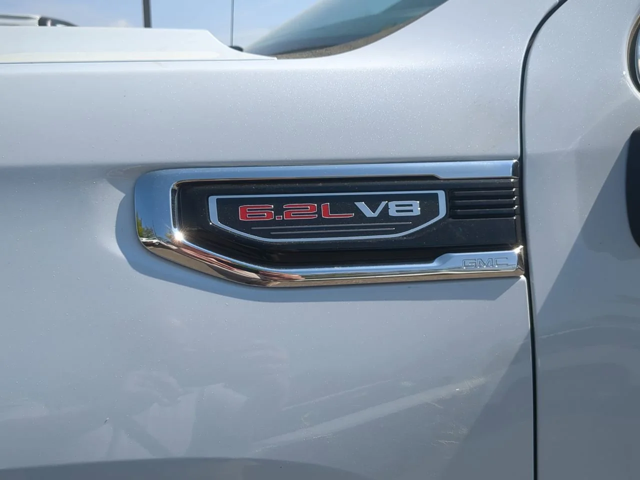 New 2026 Glacier White Tricoat GMC Denali image 33