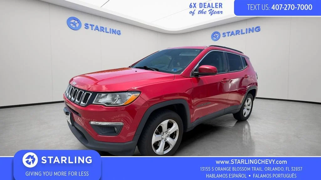 Used 2018 Red Jeep Latitude 4x4 image 1