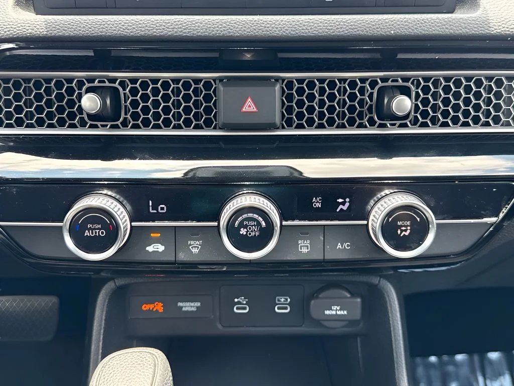 Used 2025 Black Honda LX image 17