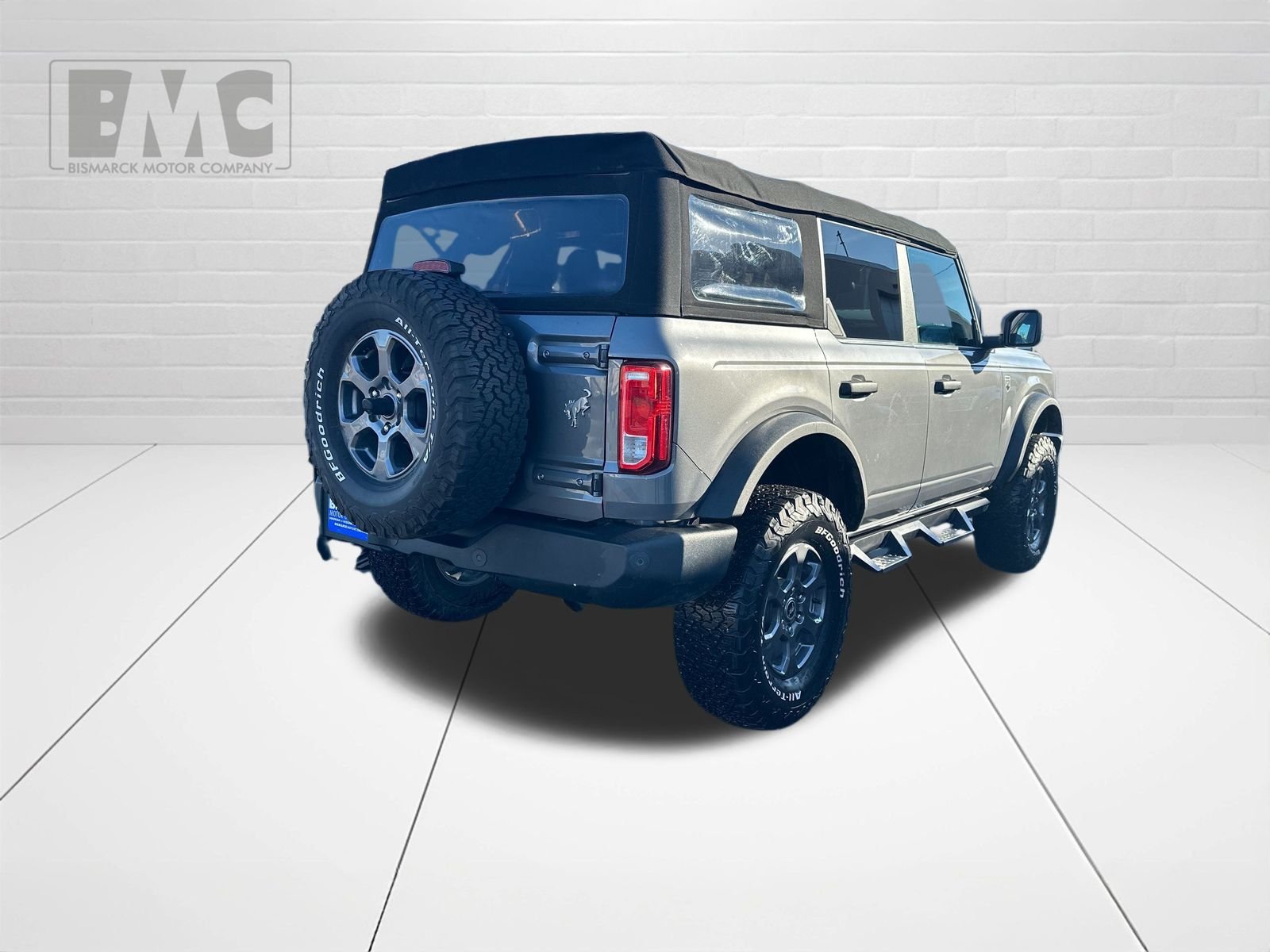 Used 2022 Gray Ford Big Bend image 3