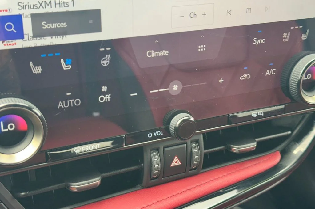 2025 Lexus NX Hybrid 350h - Photo 24
