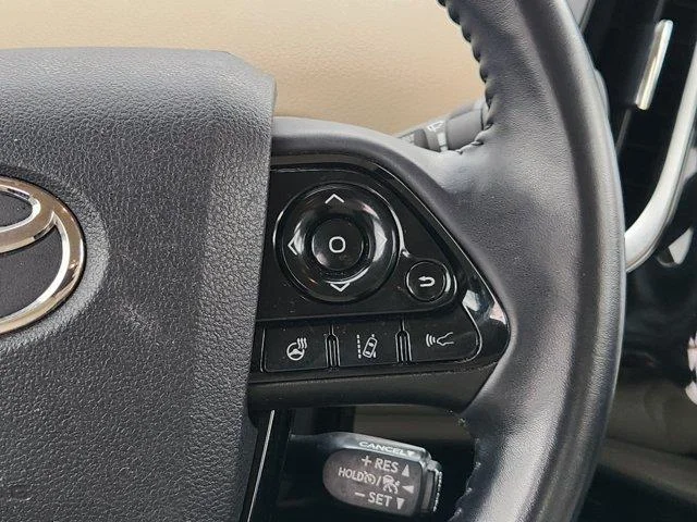 Used 2022 White . Toyota Limited image 28