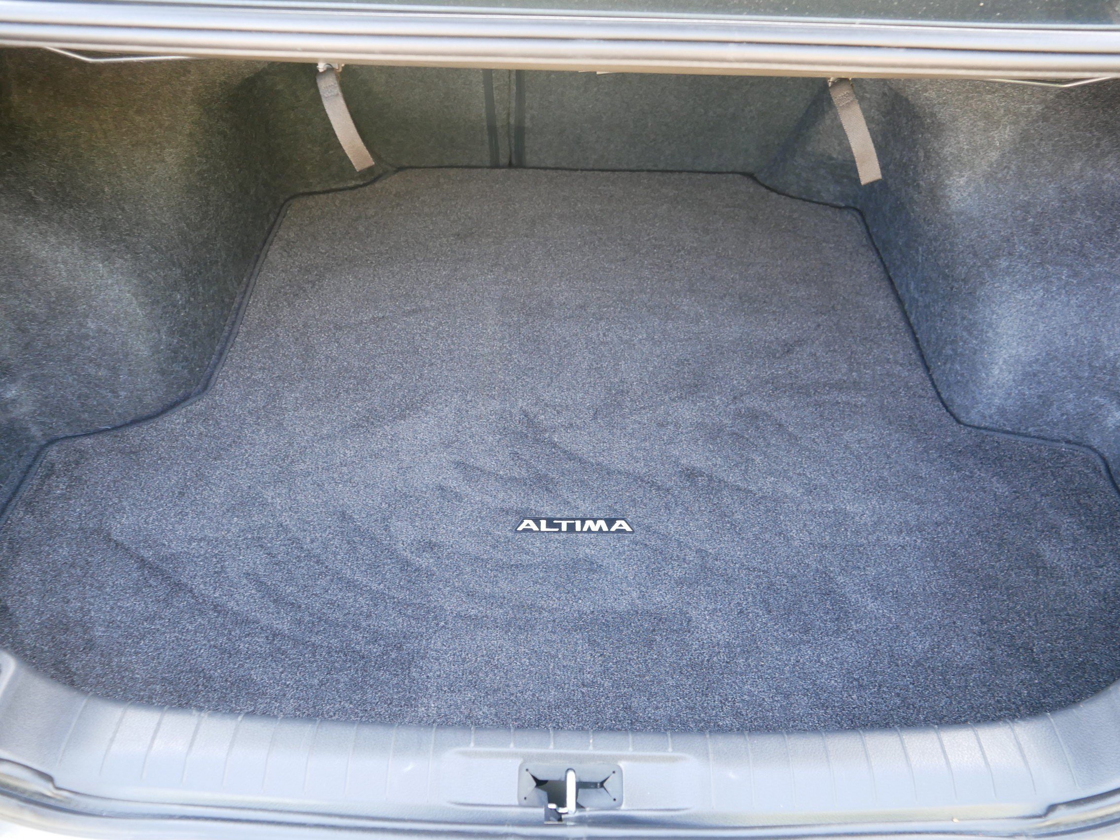 Certified Used 2017 Gun Metallic Nissan 2.5 SV image 18