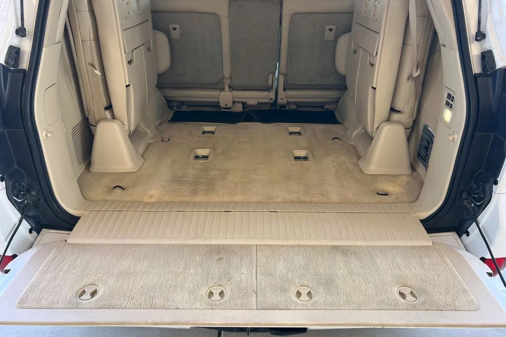 Used 2017  Lexus 570 image 19