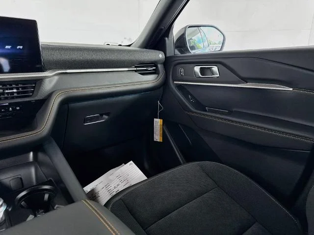New 2026 Agate Black Metallic Ford Tremor® image 58