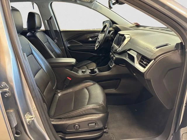 Used 2024 Silver GMC SLT image 16