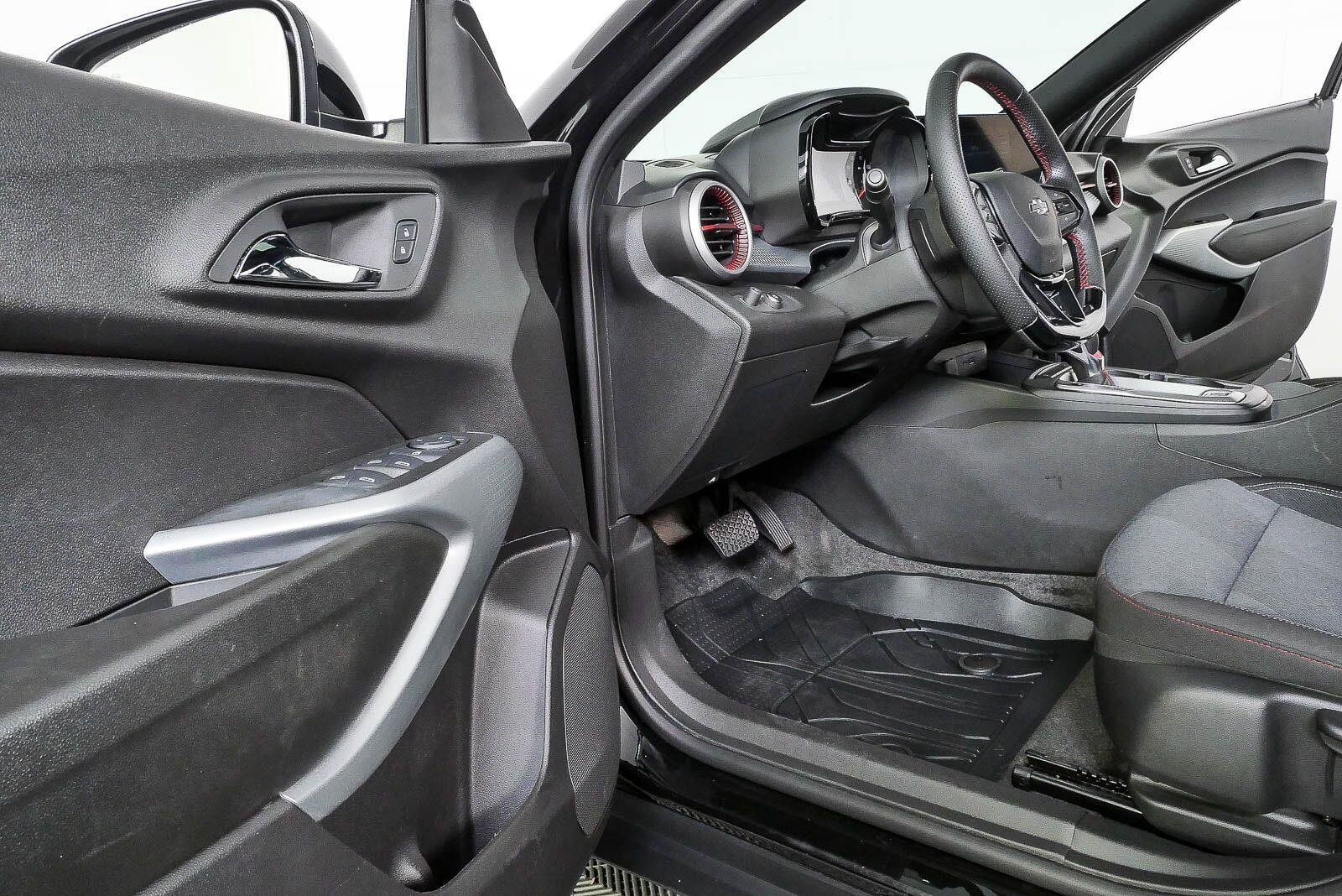 2025 Chevrolet Trax RS - Photo 7