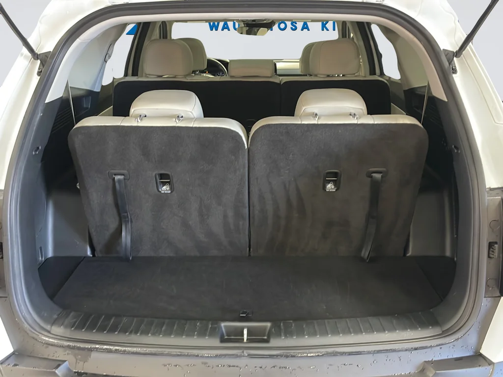 Used 2022 White Kia S X-LINE image 35