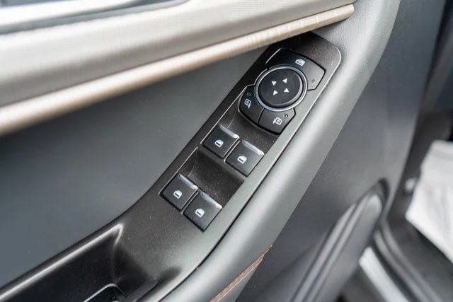 2025 Ford Explorer Active - Photo 18