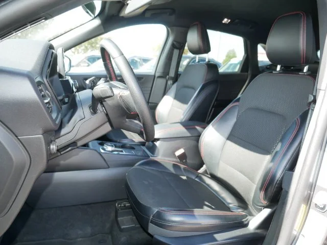 Used 2025 Gray Ford ST-Line Select image 15