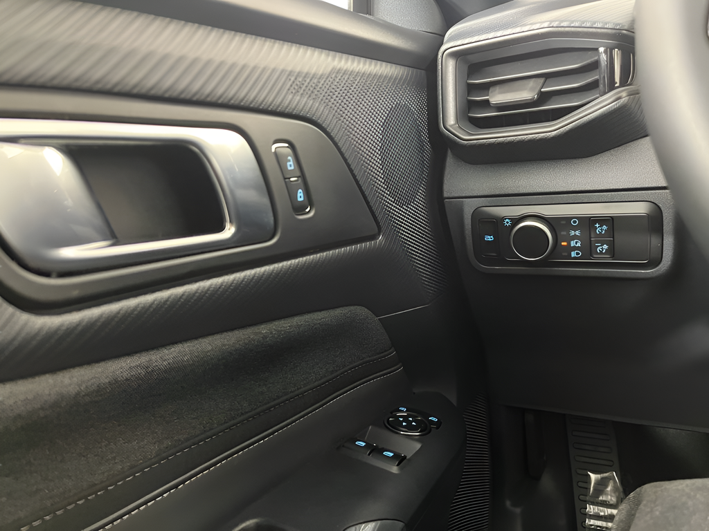 2026 Ford Mustang EcoBoost Fastback - Photo 18