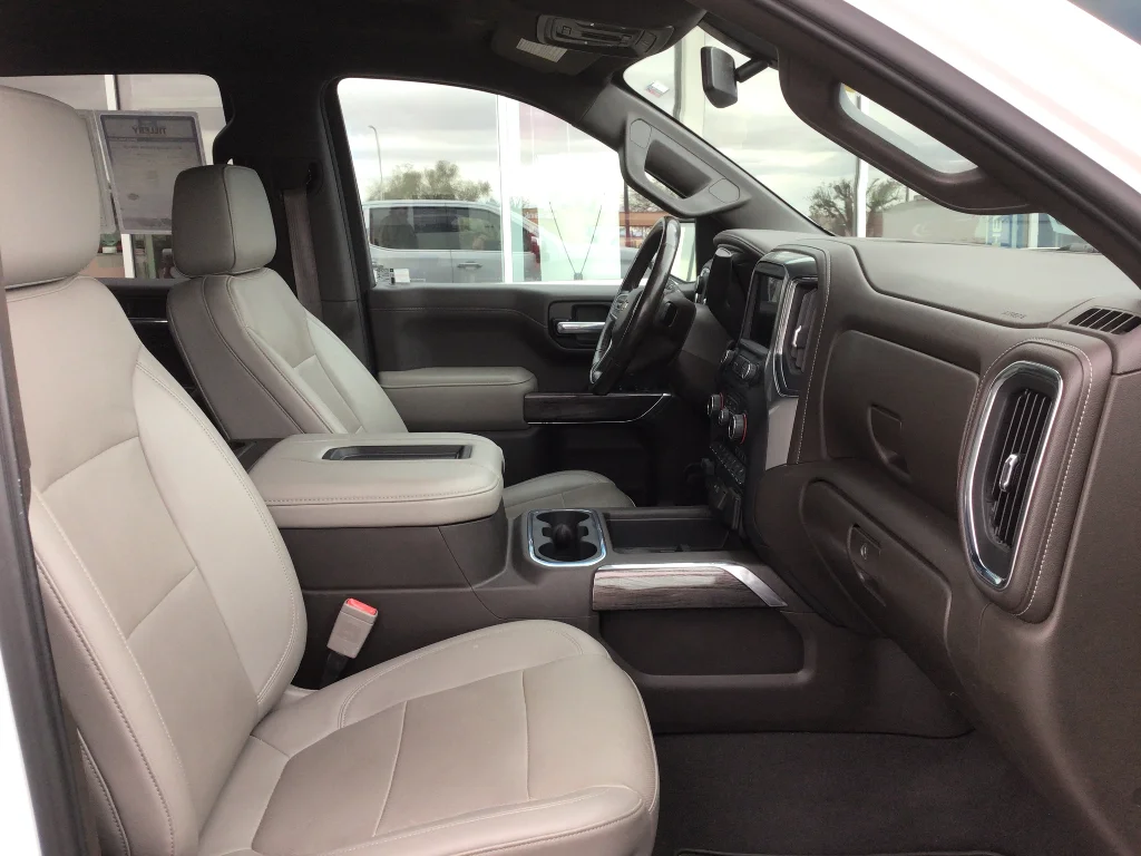 Used 2021 SUMMIT WHITE Chevrolet LTZ image 6