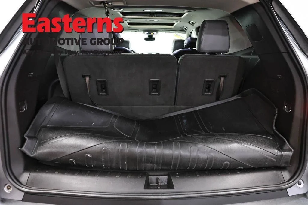Used 2018 Gray Chevrolet 3LT image 11