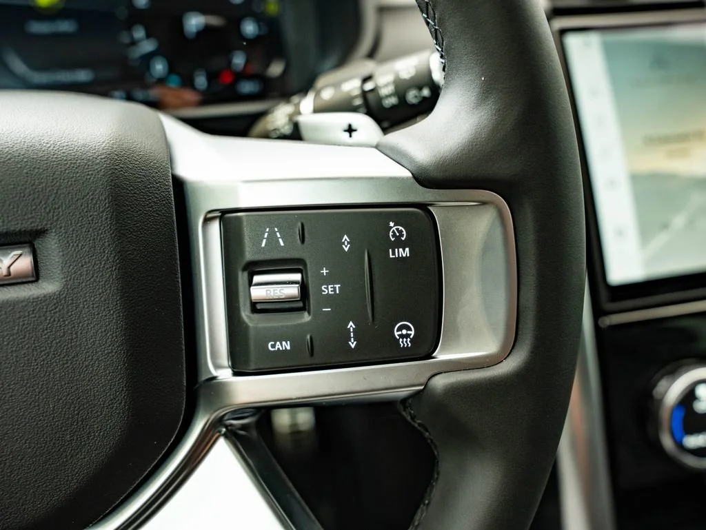New 2026 Carpathian Gray Premium Metallic Land Rover Gemini Edition image 30