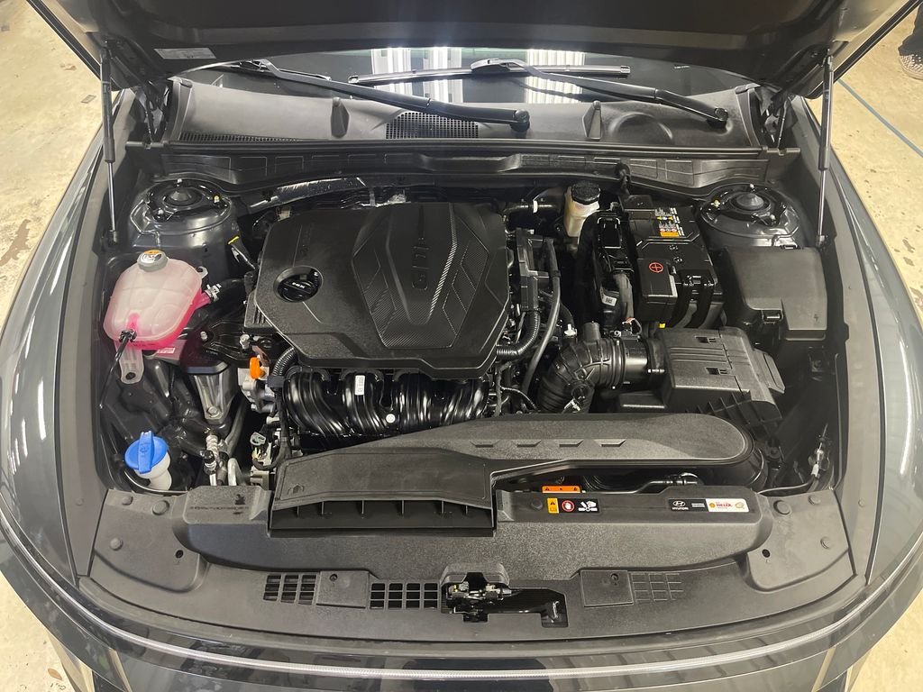 Used 2024 Gray Hyundai SEL image 3